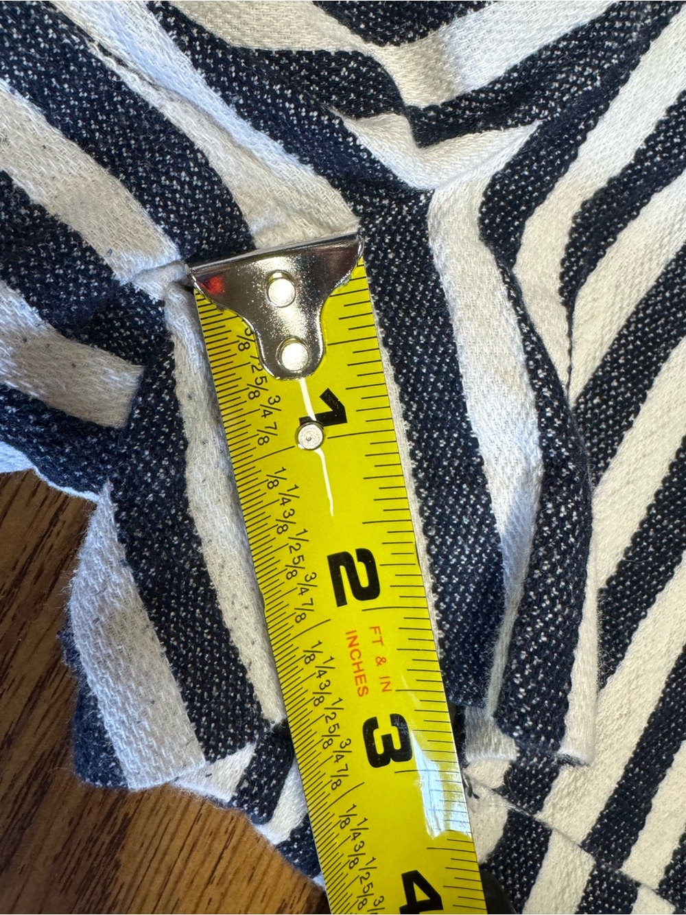 EUC Banana Republic Striped Shorts SZ 8P - Picture 6 of 8